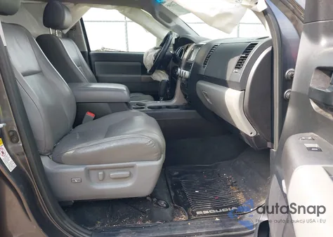 2016 Toyota Sequoia Sr5 5.7L V8 из США, поврежденный, VIN 5TDZY5G12GS066486